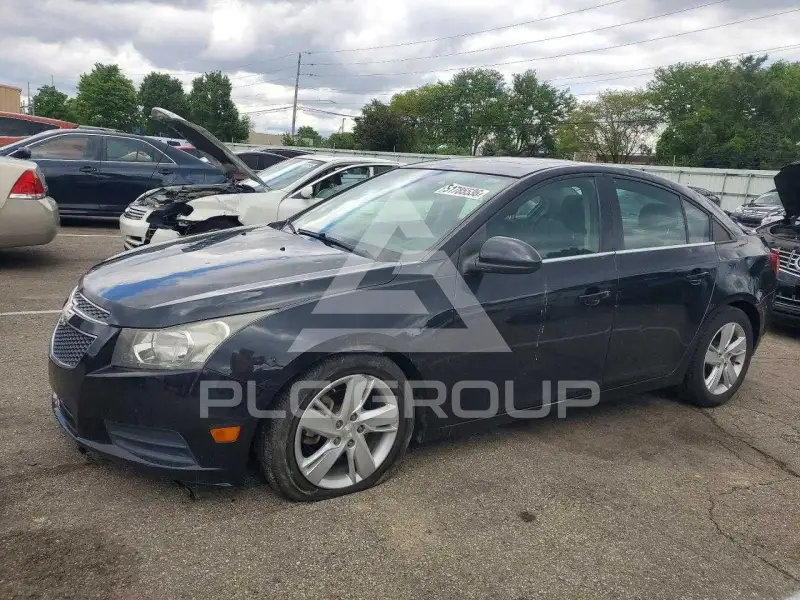 2014 Chevrolet Cruze фото