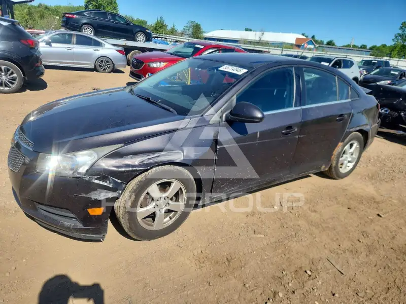 2014 Chevrolet Cruze фото