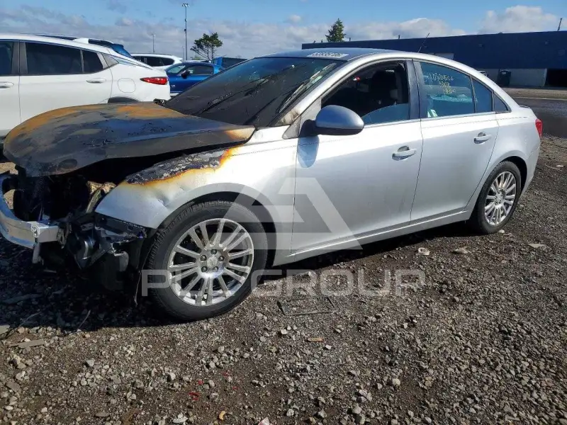 2014 Chevrolet Cruze фото