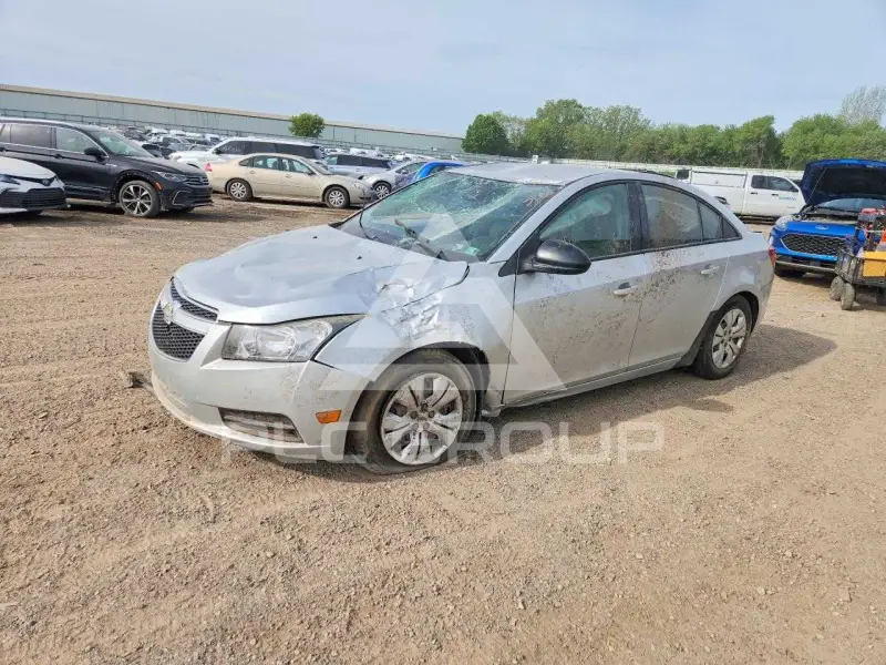 2014 Chevrolet Cruze фото