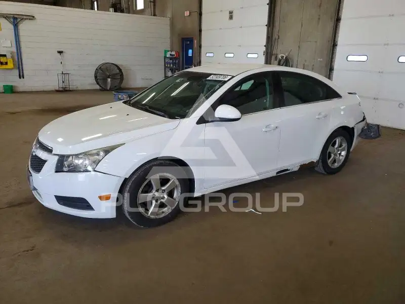 2014 Chevrolet Cruze фото
