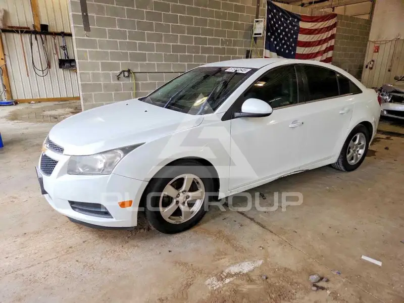 2014 Chevrolet Cruze фото