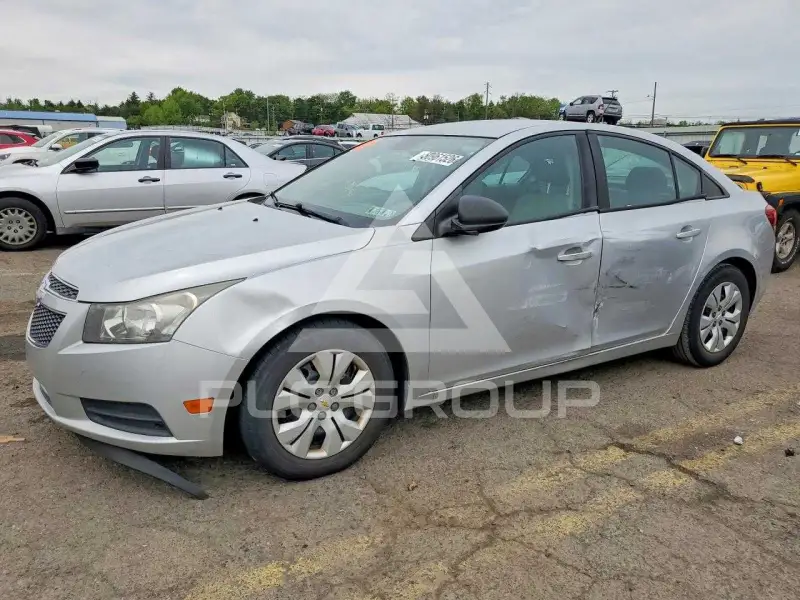 2014 Chevrolet Cruze фото