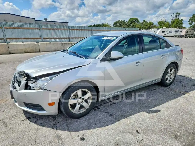 2014 Chevrolet Cruze фото
