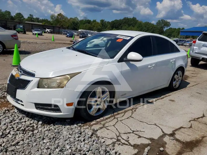 2014 Chevrolet Cruze фото
