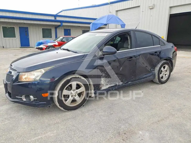 2014 Chevrolet Cruze фото