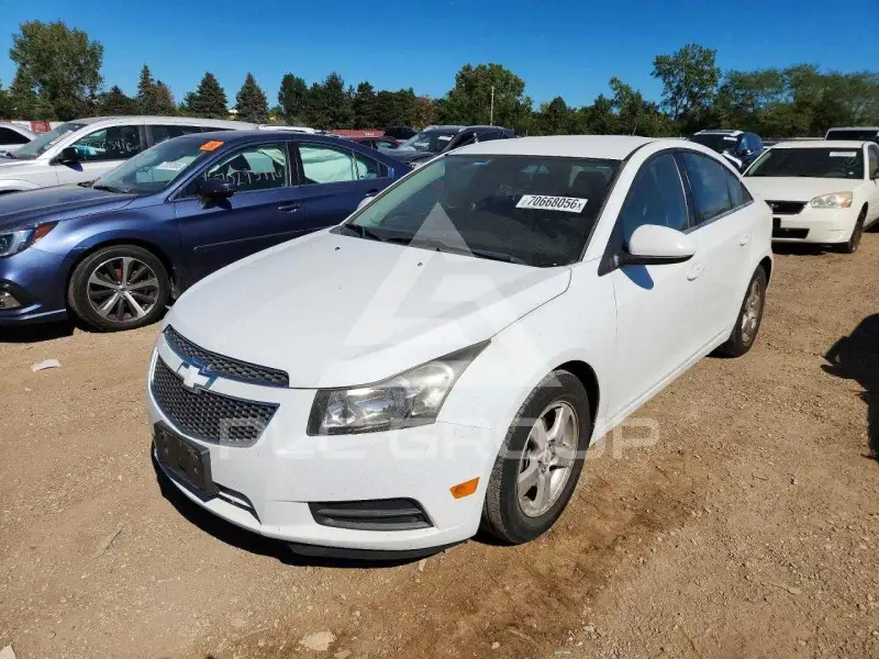2014 Chevrolet Cruze photo