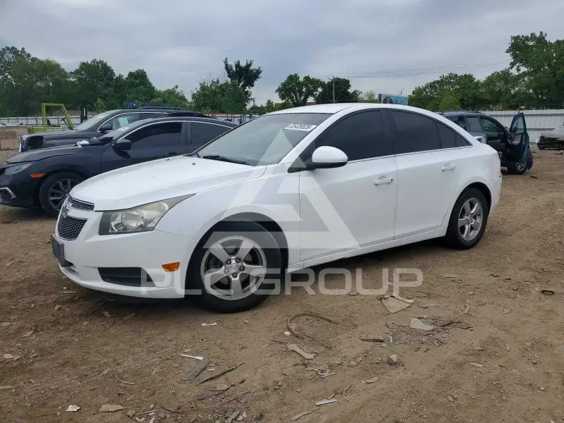 2014 Chevrolet Cruze фото