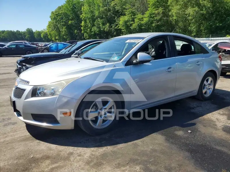 2014 Chevrolet Cruze фото