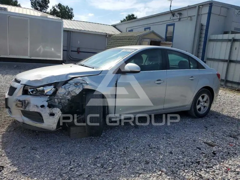 2014 Chevrolet Cruze фото