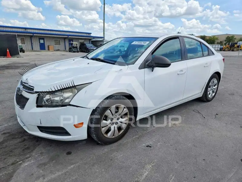 2014 Chevrolet Cruze фото