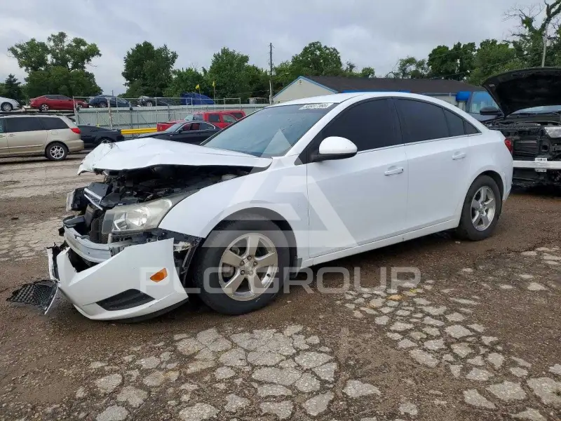 2014 Chevrolet Cruze фото