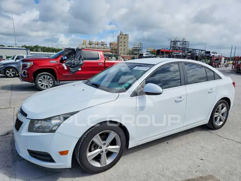 2014 Chevrolet Cruze фото
