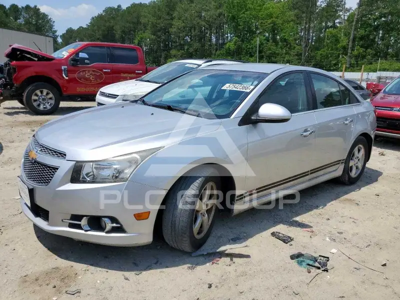 2014 Chevrolet Cruze фото
