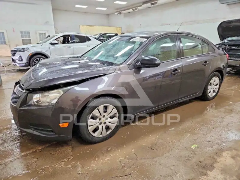 2014 Chevrolet Cruze photo