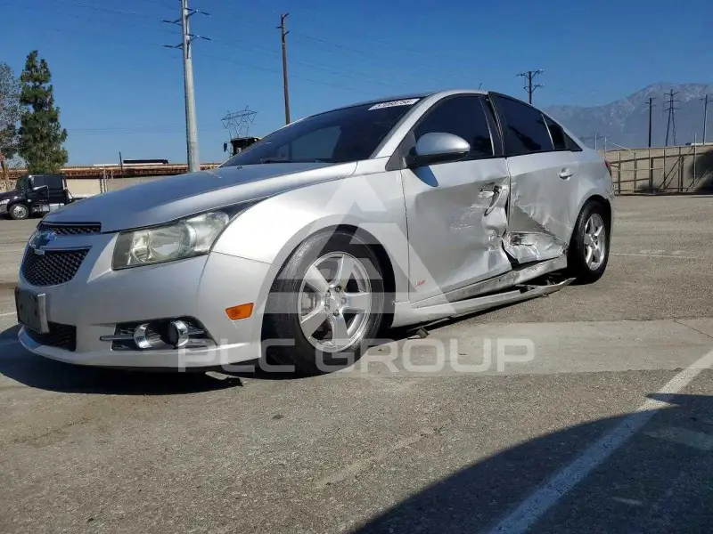 2014 Chevrolet Cruze фото