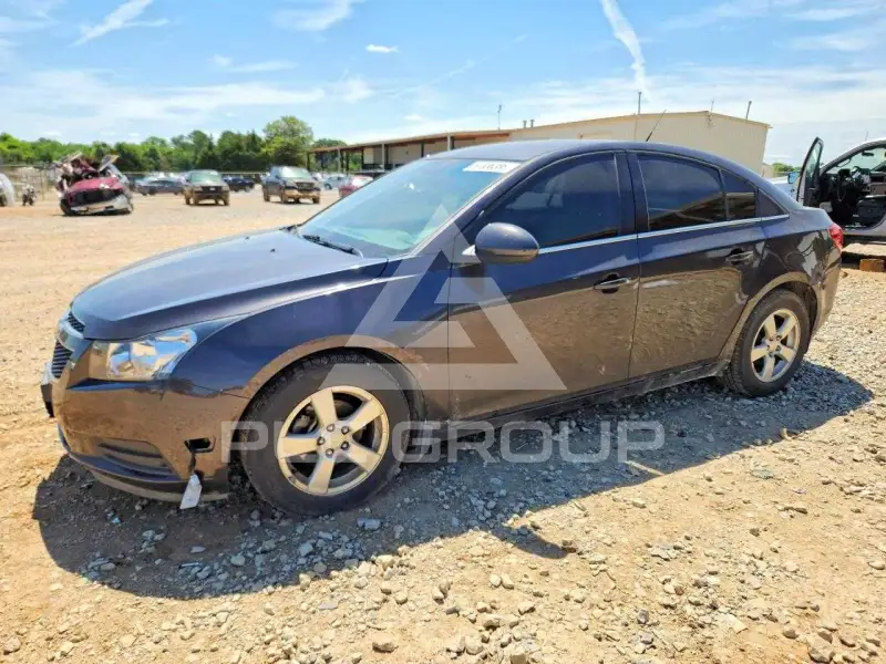 2014 Chevrolet Cruze фото