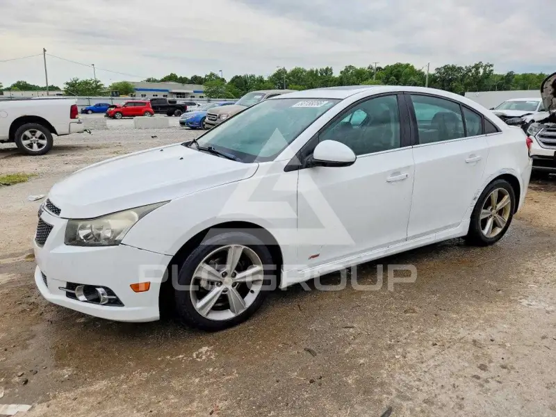 2014 Chevrolet Cruze фото