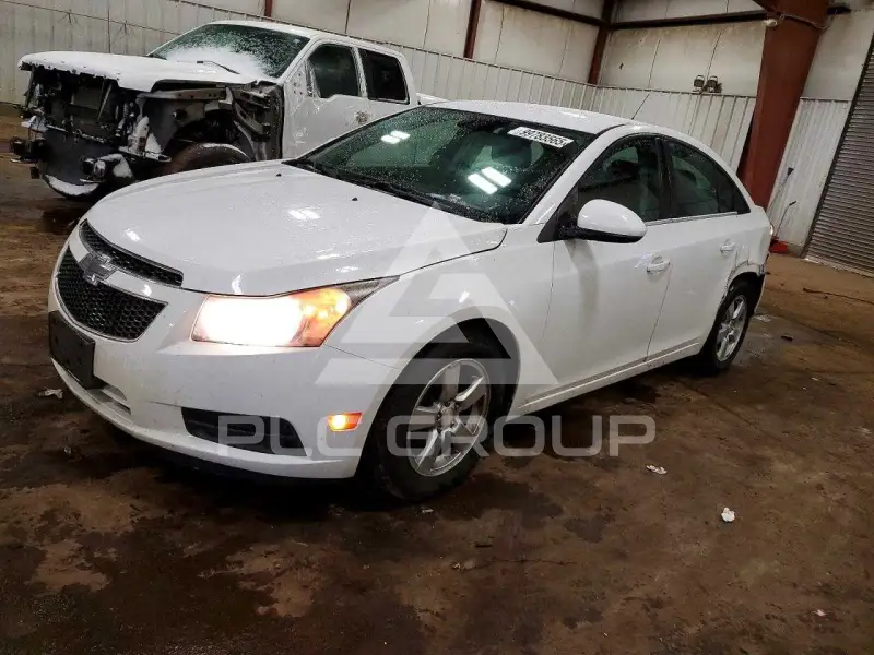2014 Chevrolet Cruze фото