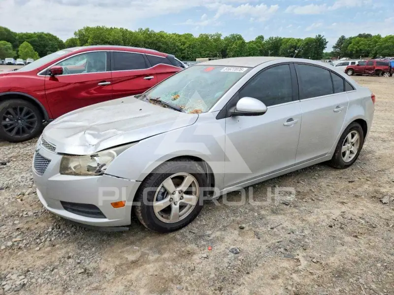 2014 Chevrolet Cruze фото
