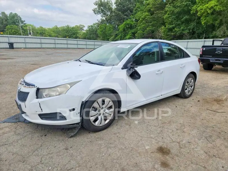 2014 Chevrolet Cruze фото