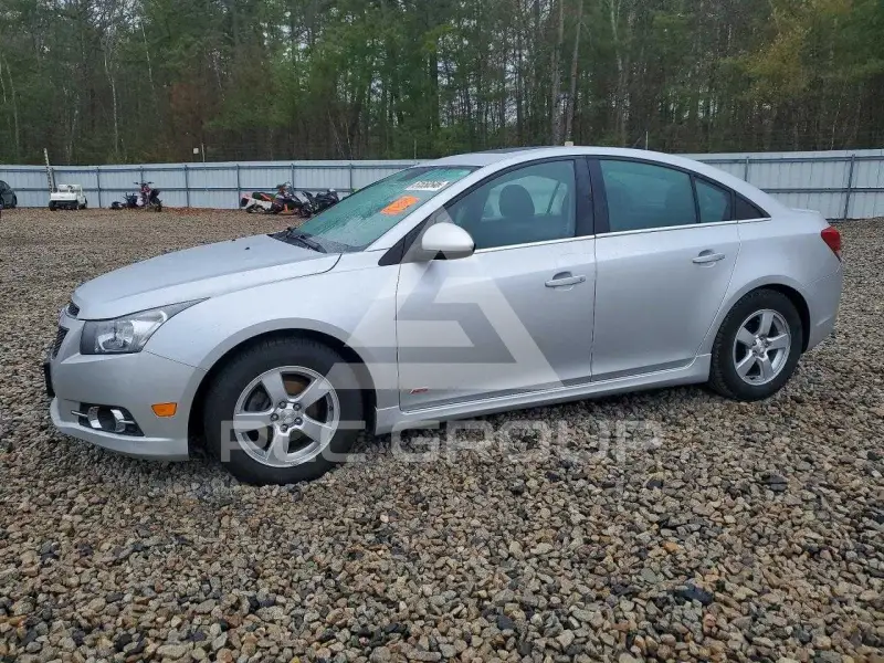 2014 Chevrolet Cruze фото