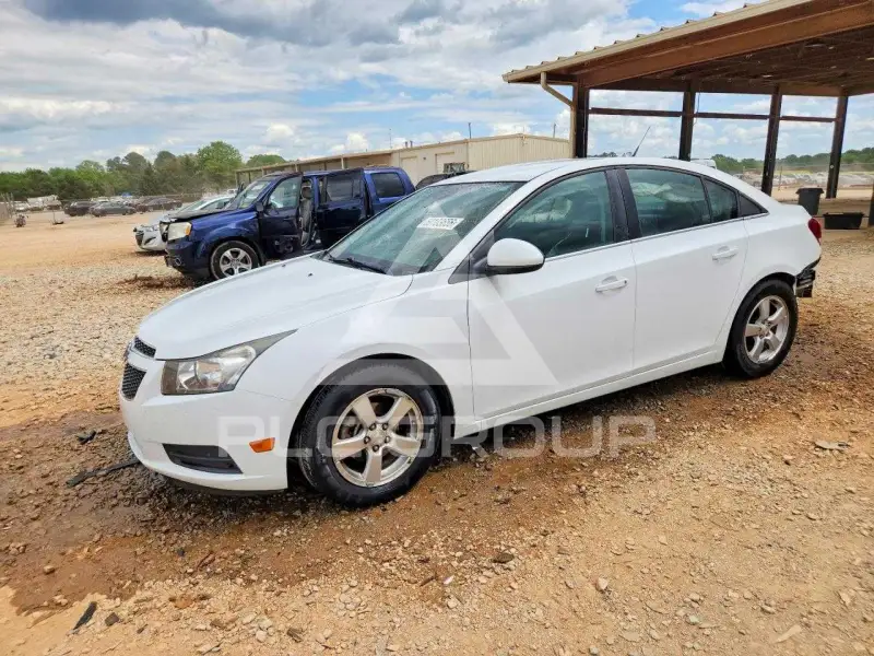 2014 Chevrolet Cruze фото