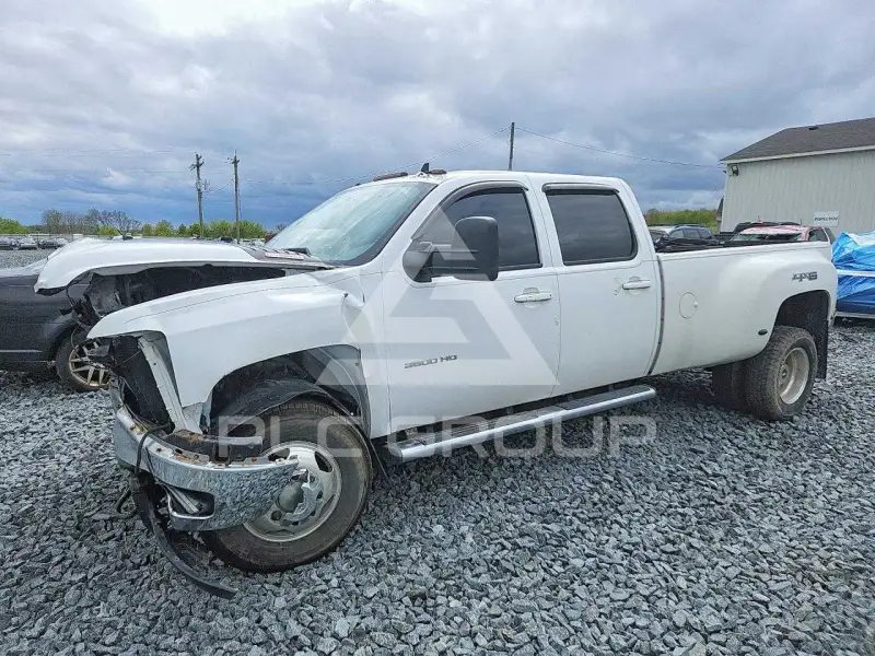 2014 Chevrolet Silverado photo