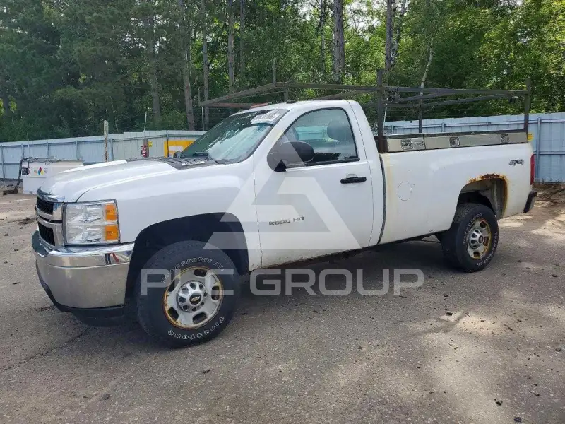 2014 Chevrolet Silverado photo