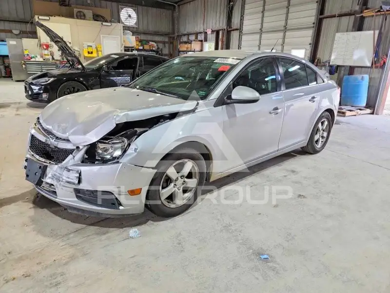 2014 Chevrolet Cruze фото