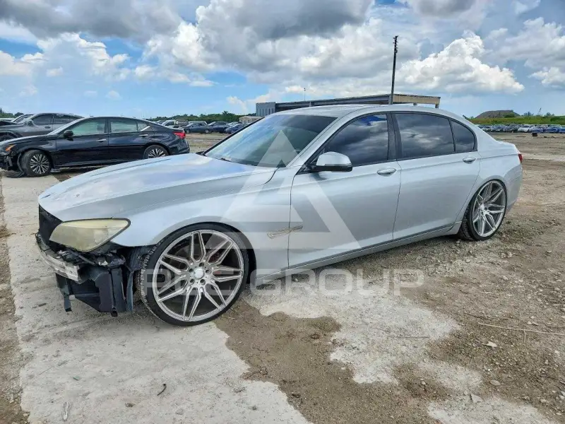 2014 BMW 740 фото