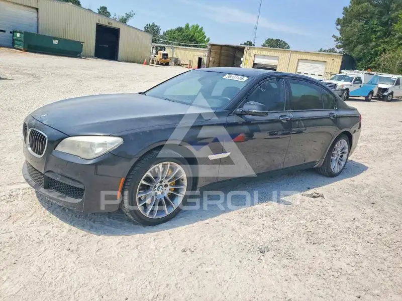 2014 BMW 740 photo