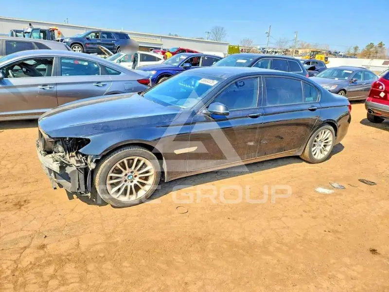 2014 BMW 740 фото