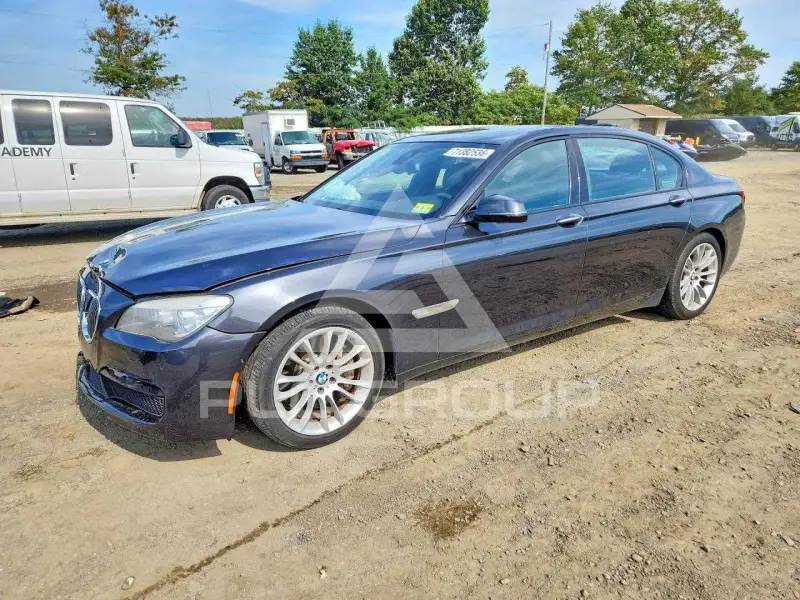 2014 BMW 750 photo
