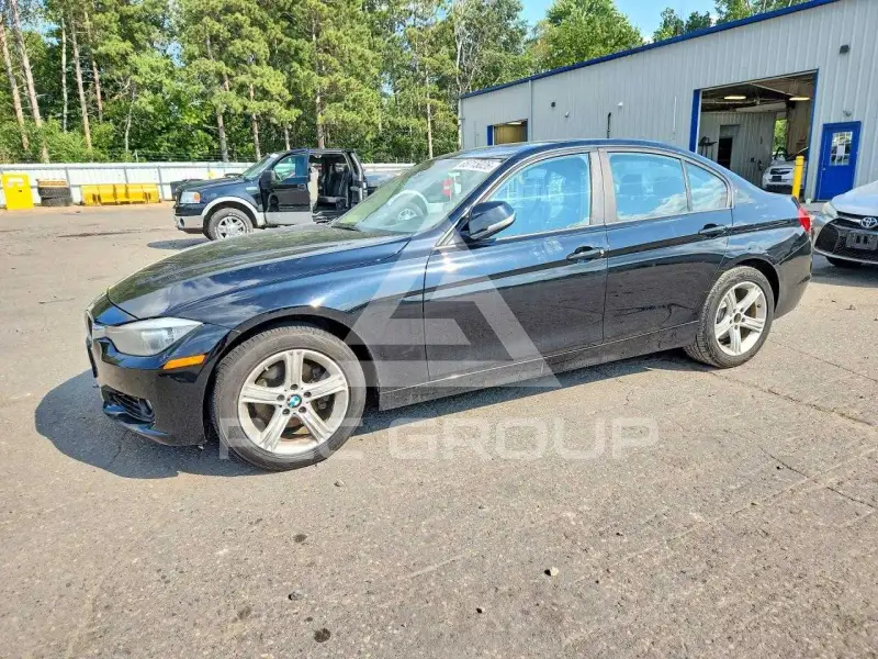 2014 BMW 328 photo