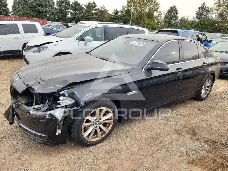 2014 BMW 528 photo