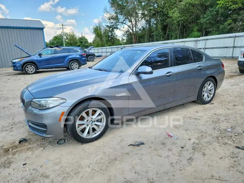 2014 BMW 528 photo