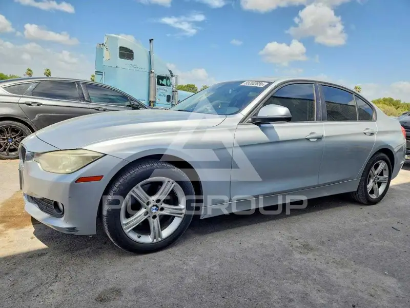 2014 BMW 320 photo