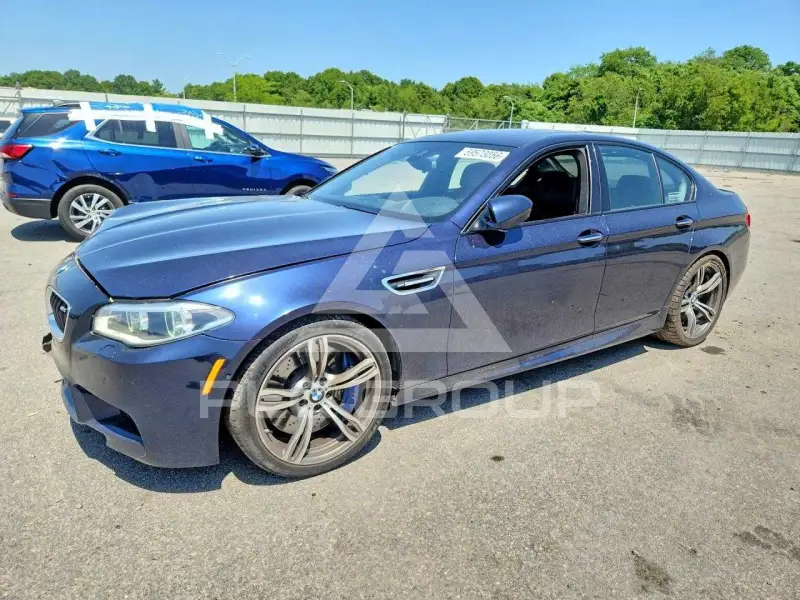 2014 BMW M5 photo