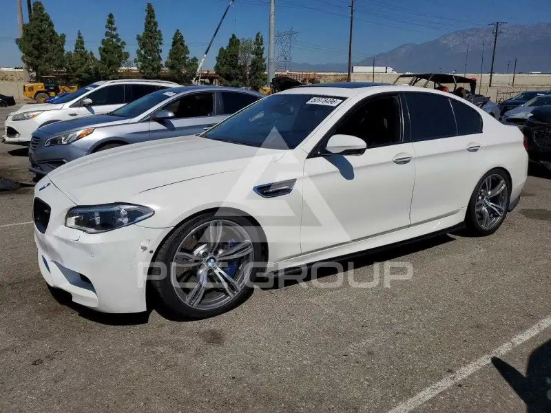 2014 BMW M5 фото
