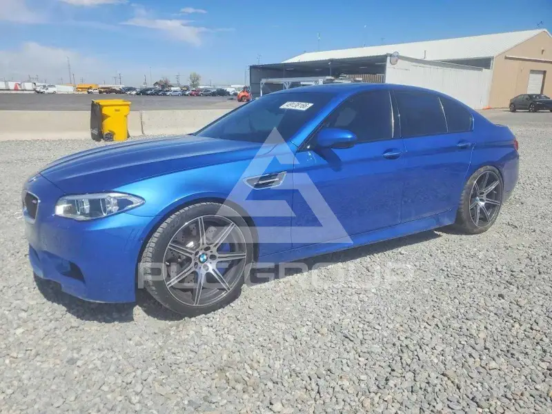 2014 BMW M5 фото
