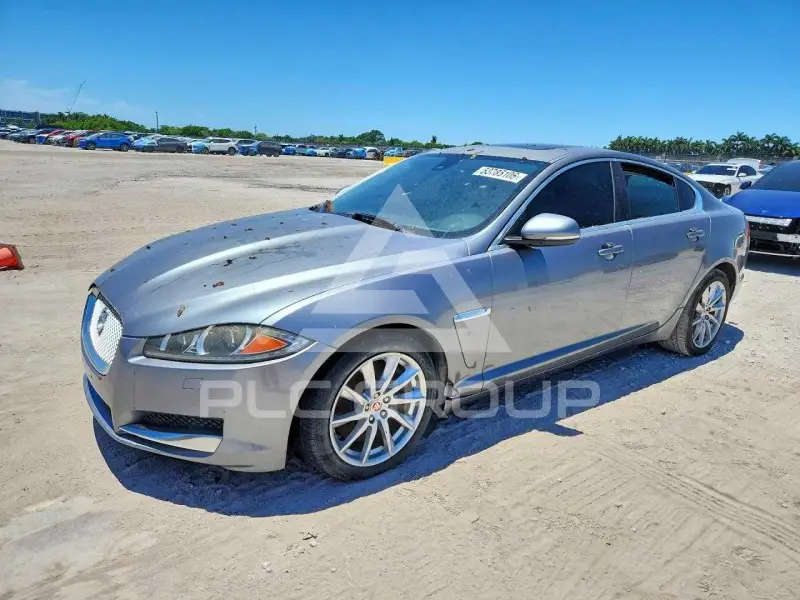 2014 Jaguar XF фото