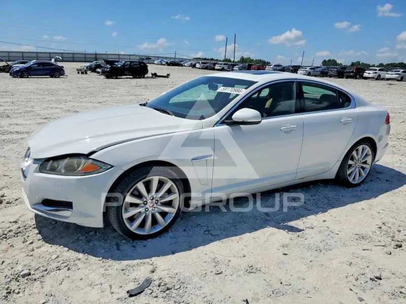 2014 Jaguar XF фото