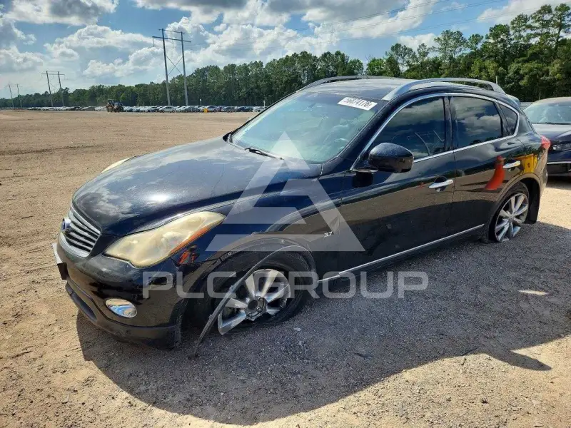 2014 Infinity QX50 photo