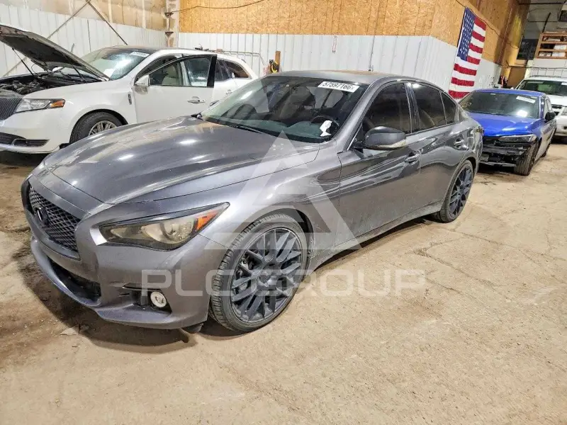 2014 Infinity Q50 photo