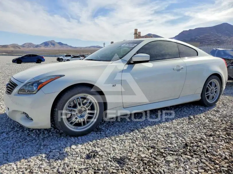 2014 Infinity Q60 фото