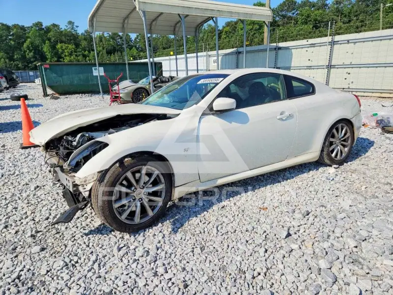 2014 Infinity Q60 photo
