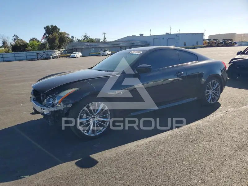 2014 Infinity Q60 фото