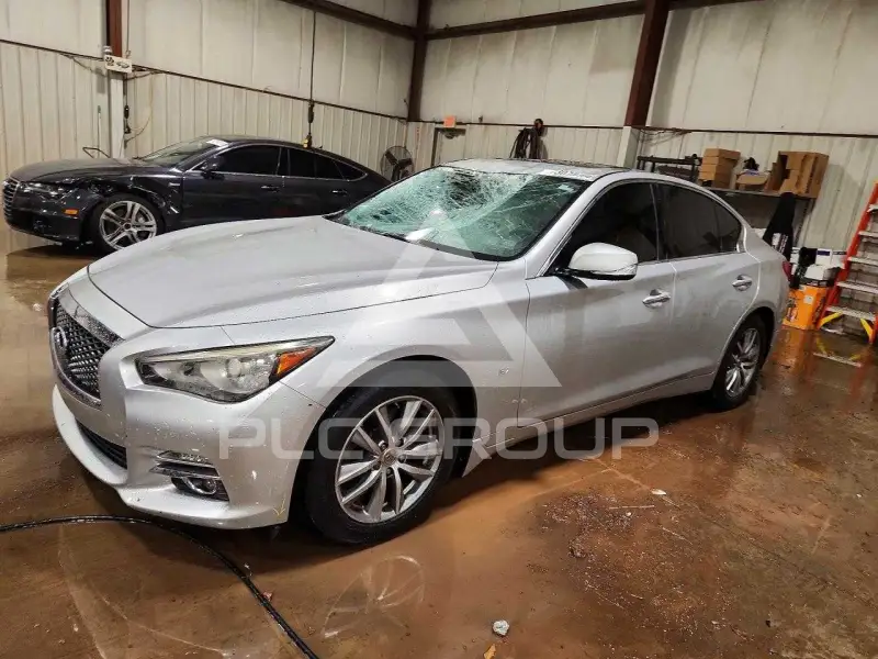 2014 Infinity Q50 фото