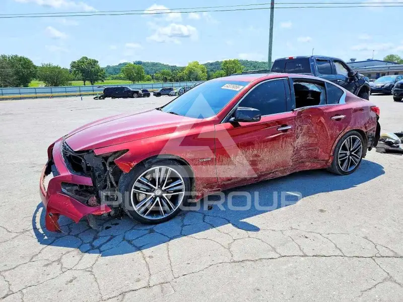 2014 Infinity Q50 фото